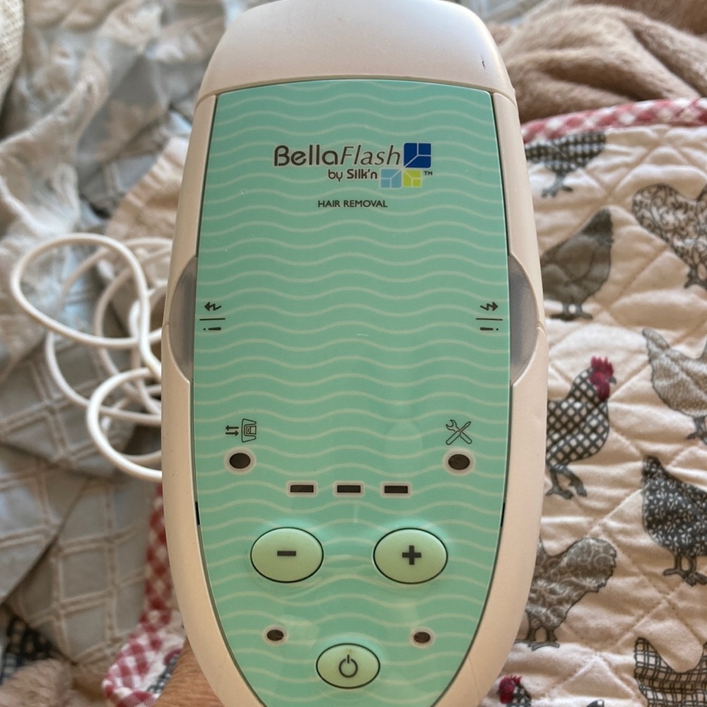 Silk'n BellaFlash Hair Removal Device